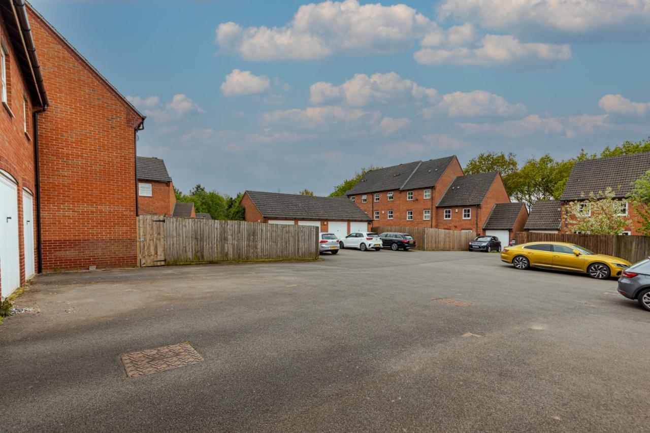 Silver Stag Properties, Modern 2 Bedroom House Thringstone Exterior foto